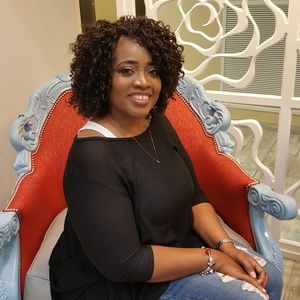 Meet your Posher, Rose